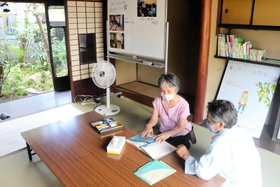 古民家を改修し、子どもが安心して過ごせる場所を目指す「フリースペース☆トロッコ」=明石市天文町1 古民家を改修し、子どもが安心して過ごせる場所を目指す「フリースペース☆トロッコ」=明石市天文町1