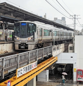 2021年度の乗降客数が1日当たり8万6千人だったJR明石駅 2021年度の乗降客数が1日当たり8万6千人だったJR明石駅