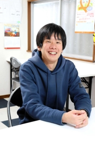 平日は小学校の教員、休日は兵庫子ども支援団体の代表理事として子どもと関わる多田実乗さん=明石市別所町 平日は小学校の教員、休日は兵庫子ども支援団体の代表理事として子どもと関わる多田実乗さん=明石市別所町