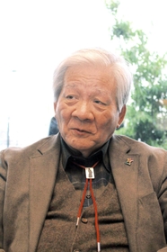 「四重奏の音の厚み、美しい響きを体感してほしい」。演奏会をPRするひとまる倶楽部の津野伸一さん=明石市魚住町清水 「四重奏の音の厚み、美しい響きを体感してほしい」。演奏会をPRするひとまる倶楽部の津野伸一さん=明石市魚住町清水