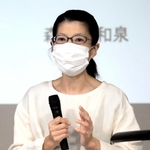 自身の子育て経験について語る森山和泉さん=北淡公民館