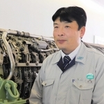 航空機エンジンの部品などを手がけてきた齊藤行伸さん=淡路市下河合、ミツ精機本社