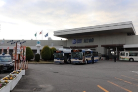 レース中に選手が死亡する事故があった尼崎競艇場=9日午後、兵庫県尼崎市水明町 レース中に選手が死亡する事故があった尼崎競艇場=9日午後、兵庫県尼崎市水明町