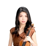バイオリニスト日下紗矢子(C)Akira Muto
