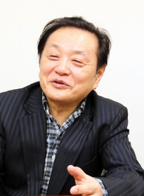 ミュージカル「エリザベート」の魅力を語る演出家の小池修一郎氏=大阪市北区茶屋町、梅田芸術劇場 ミュージカル「エリザベート」の魅力を語る演出家の小池修一郎氏=大阪市北区茶屋町、梅田芸術劇場