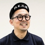 第171回芥川賞にノミネートした松永K三蔵さん=神戸市中央区