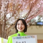 夜型の生活を朝型に変えると宣言するのんさん=西宮市高松町、阪急西宮ガーデンズ(撮影・吉田敦史)