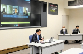 緊急事態宣言を受けた対応を話し合った姫路市の対策本部会議=市防災センター 緊急事態宣言を受けた対応を話し合った姫路市の対策本部会議=市防災センター