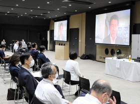 オンラインと対面形式を併用して開催された国際シンポジウム=姫路市神屋町 オンラインと対面形式を併用して開催された国際シンポジウム=姫路市神屋町