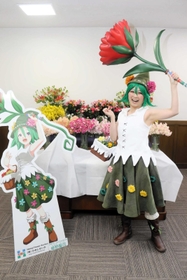 初代「リアル聖花ちゃん」に就任したコスプレイヤーのねるさん=姫路市御国野町深志野 初代「リアル聖花ちゃん」に就任したコスプレイヤーのねるさん=姫路市御国野町深志野