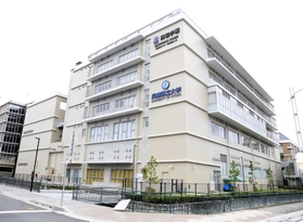 県立大の先端医療工学研究所が入るはりま姫路総合医療センターの教育研修棟=姫路市神屋町3 県立大の先端医療工学研究所が入るはりま姫路総合医療センターの教育研修棟=姫路市神屋町3