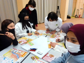 JICAから取材を受けたクローバーのインドネシア人向けの学習会=小野市敷地町(クローバー提供) JICAから取材を受けたクローバーのインドネシア人向けの学習会=小野市敷地町(クローバー提供)