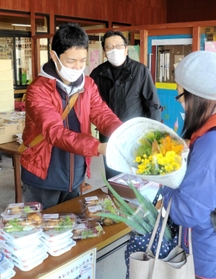 「北はりま旬菜館」オープン10周年を記念したイベント=西脇市野村町 「北はりま旬菜館」オープン10周年を記念したイベント=西脇市野村町
