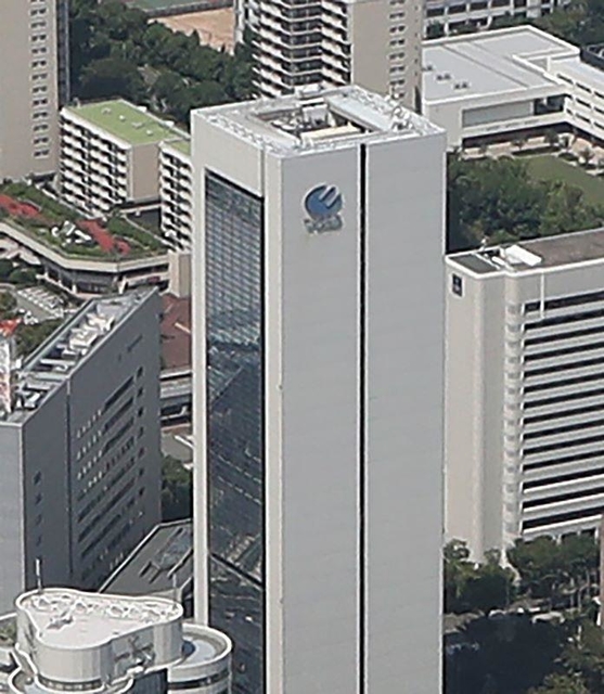 ワールド本社外観=神戸市中央区