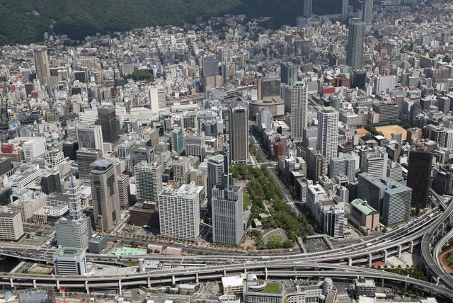 神戸市中心部=2020年8月撮影