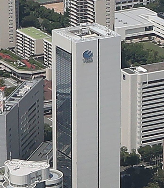 ワールド本社=神戸市中央区