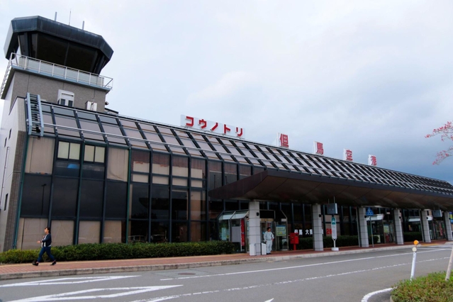 但馬空港=兵庫県豊岡市岩井字河谷