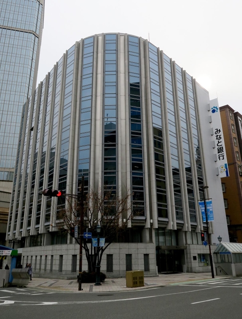 みなと銀行本店=神戸市中央区三宮町2