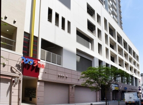 低価格業態のスーパー「ロピア」が出店するアスタくにづか3番館=神戸市長田区久保町5