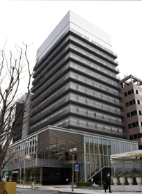 4月1日に営業を終了した「ホテルトラスティ神戸旧居留地」=3月、神戸市中央区浪花町