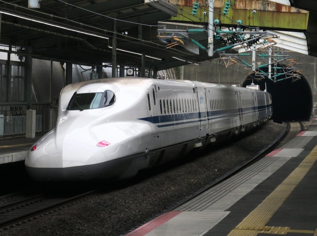 新幹線車両=神戸市中央区、JR新神戸駅(資料写真)