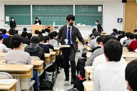 初めて行われた大学入学共通テスト=神戸市東灘区岡本8、甲南大学 初めて行われた大学入学共通テスト=神戸市東灘区岡本8、甲南大学