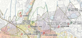 防災情報マップ上に示された平田地区や大村地区。扇形で囲まれるエリアが土砂災害警戒区域。「↓」は土石流危険渓流 防災情報マップ上に示された平田地区や大村地区。扇形で囲まれるエリアが土砂災害警戒区域。「↓」は土石流危険渓流