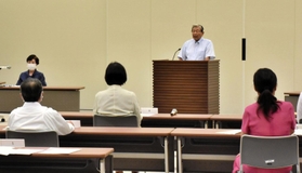 今後の病院経営などについて問われた定例会=北播磨総合医療センター 今後の病院経営などについて問われた定例会=北播磨総合医療センター