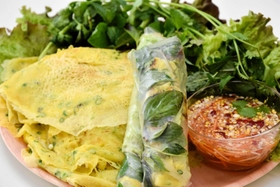 ベトナム料理「バインセオ」(協力・三木市国際交流協会) ベトナム料理「バインセオ」(協力・三木市国際交流協会)