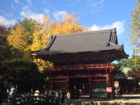 徳川6代将軍ゆかりの根津神社。森鴎外や夏目漱石も散歩の途中、立ち寄った=東京都文京区根津1