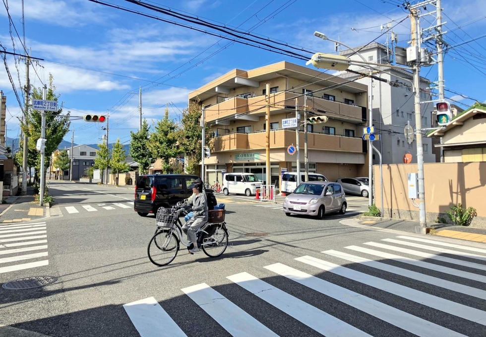 武庫町2丁目東交差点=尼崎市武庫町2