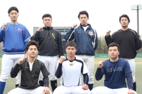 今シーズンに入団した選手(一部欠席)=アメニスキッピースタジアム 今シーズンに入団した選手(一部欠席)=アメニスキッピースタジアム