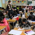 思わず顔がほころぶ。日記のように自由でユニークな詩を兵庫県三田市立広野小学校(同市上井沢)の2年生が次々に生み出している。(喜田美咲)
■へんな兄ちゃん
なんで べんきょうをしているときだけ
「めんどくさい。