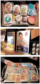 写真上からマグマ大使などの弁当箱、故美空ひばりさんが載った看板、力士やキャラクターのメンコ 写真上からマグマ大使などの弁当箱、故美空ひばりさんが載った看板、力士やキャラクターのメンコ