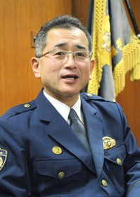 「三田はニュータウンや農村地域などいろんな顔があっておもしろい」と話す北尾祐一署長=三田署 「三田はニュータウンや農村地域などいろんな顔があっておもしろい」と話す北尾祐一署長=三田署