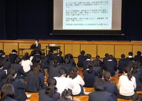 「想定外」に対応できるよう、普段から備えておくべきことについて学ぶ=三田市ゆりのき台3 「想定外」に対応できるよう、普段から備えておくべきことについて学ぶ=三田市ゆりのき台3