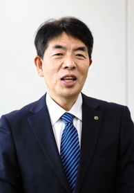 上下水道部長・甲斐努さん 上下水道部長・甲斐努さん