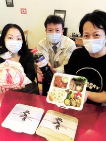 たつの産のしょうゆとこうじを使った弁当=たつの市龍野町富永、サタディサン たつの産のしょうゆとこうじを使った弁当=たつの市龍野町富永、サタディサン