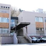 今月22日、兵庫県警が実施する警察署の再編により、佐用署(佐用町佐用)が、たつの署(たつの市龍野町富永)に統合される。現在の佐用署庁舎は「佐用警察センター」に改名して一部業務を継続するが「警察署」が