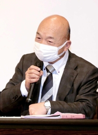 奈良県山添村周辺の産廃処分場について語る奥谷和夫村議=上郡町生涯学習支援センター 奈良県山添村周辺の産廃処分場について語る奥谷和夫村議=上郡町生涯学習支援センター