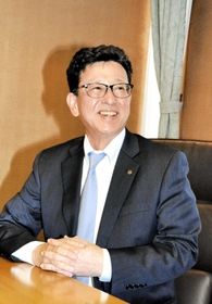 第10代会頭に就いた目木敏彦氏=赤穂商工会議所 第10代会頭に就いた目木敏彦氏=赤穂商工会議所