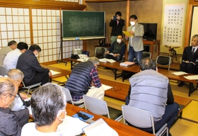 町内で最も早く発足した、越知谷ブロックの設立総会=神河町大畑 町内で最も早く発足した、越知谷ブロックの設立総会=神河町大畑