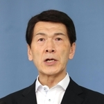 今回が通算16回目の選挙立候補となるという中川暢三氏=神戸市中央区