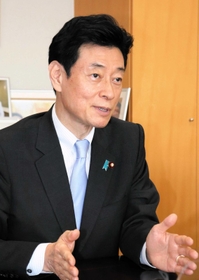 経済再生担当相・西村康稔氏 経済再生担当相・西村康稔氏