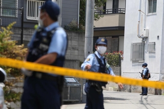 事件が起きた現場付近=4日午後、宝塚市安倉西2