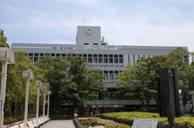 芦屋市役所=芦屋市精道町 芦屋市役所=芦屋市精道町