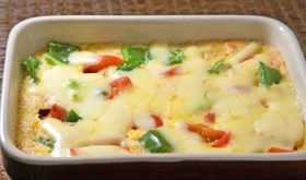 「高野豆腐粉のキッシュ」。高野豆腐の風味が野菜やチーズと調和し、口当たりがよい 「高野豆腐粉のキッシュ」。高野豆腐の風味が野菜やチーズと調和し、口当たりがよい