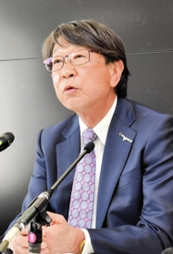 市長を担ってきた20年間を振り返る中貝宗治氏=豊岡市役所 市長を担ってきた20年間を振り返る中貝宗治氏=豊岡市役所