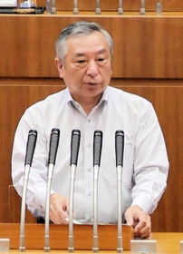 斎藤県政の推進に対する覚悟や決意を語る荒木一聡副知事=30日午前、兵庫県議会議場 斎藤県政の推進に対する覚悟や決意を語る荒木一聡副知事=30日午前、兵庫県議会議場