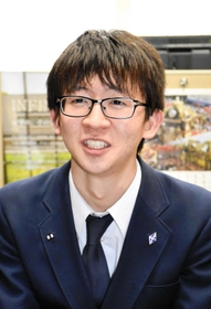 「社会的な責任が加わるというのはいいことだと思う」と話す新免友基さん=姫路市内 「社会的な責任が加わるというのはいいことだと思う」と話す新免友基さん=姫路市内